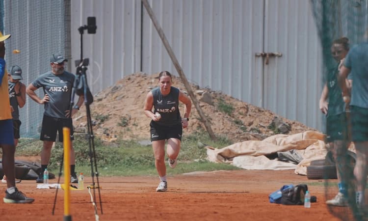 Women's World Cup: ಅಭ್ಯಾಸಕ್ಕಾಗಿ ಚೆನ್ನೈಗೆಆಗಮಿಸಿದ ಕಿವೀಸ್‌ ಆಟಗಾರ್ತಿಯರು