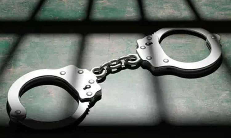 Crime: ಪತಿ ಹತ್ಯೆ ಪ್ರಕರಣ: ಪತ್ನಿ, ಪ್ರಿಯಕರ ಸೇರಿ 6 ಮಂದಿ ಸೆರೆ