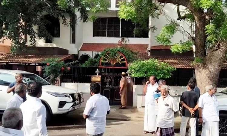 ED Raids: ತಮಿಳುನಾಡು ಸಚಿವ ಪೆರಿಯಸಾಮಿ, ಪುತ್ರ ಸೆಂಥಿಲ್ ನಿವಾಸದ ಮೇಲೆ ಇಡಿ ದಾಳಿ