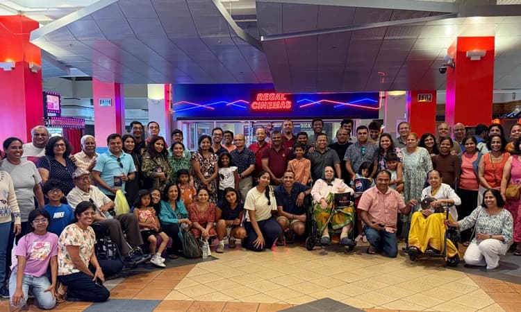 ನ್ಯೂಯಾರ್ಕ್‌ನ ಆಲ್ಬನಿಯಲ್ಲಿ "ಸು ಫ್ರಂ ಸೋ' ಹೌಸ್‌ ಫುಲ್‌