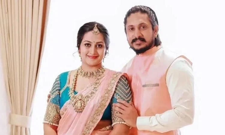 Ajay Rao Divorce:  “ನನಗೆ ಈ ಬಗ್ಗೆ ಗೊತ್ತಿಲ್ಲ..” ಡಿವೋರ್ಸ್‌ ಬಗ್ಗೆ ಅಜಯ್‌ ಮೊದಲ ಮಾತು