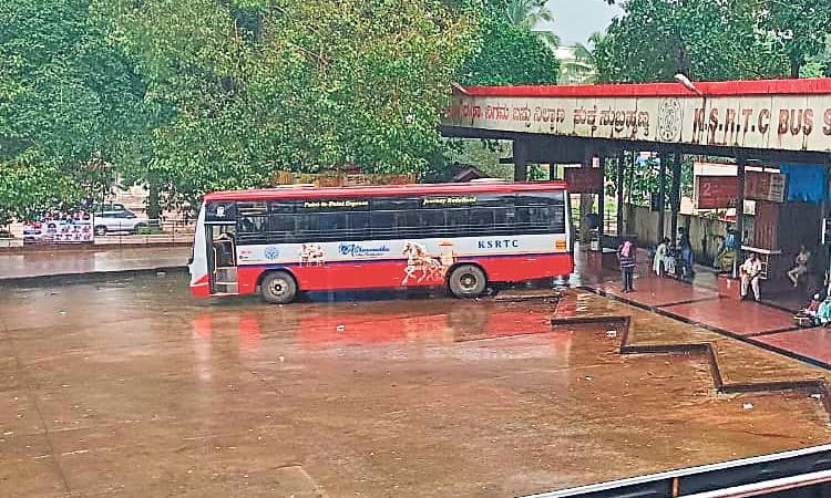 ಕೆಎಸ್ಸಾರ್ಟಿಸಿ ಸಿಬಂದಿಯ ಮುಷ್ಕರ; ದಕ್ಷಿಣ ಕನ್ನಡ ಜಿಲ್ಲೆಯಲ್ಲಿ ಹೆಚ್ಚು ಪರಿಣಾಮವಿಲ್ಲ