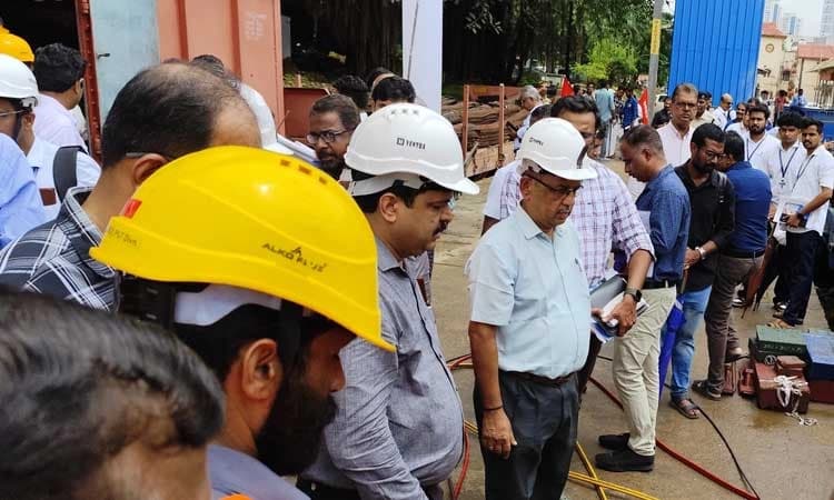 ಮಂಗಳೂರು ರೈಲು ನಿಲ್ದಾಣ: ವಿಭಾಗೀಯ ಪ್ರಾದೇಶಿಕ ವ್ಯವಸ್ಥಾಪಕರ ಭೇಟಿ; ಹಲವು ಬೇಡಿಕೆಗಳ ಸಲ್ಲಿಕೆ