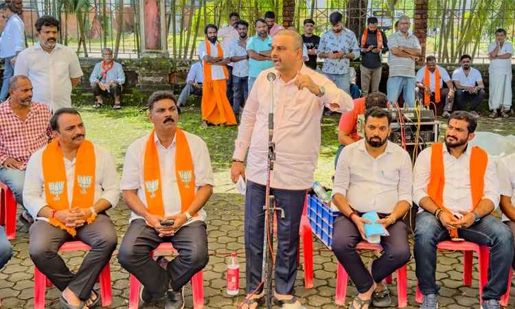 ಥೀಮ್‌ಪಾರ್ಕ್‌ ಕಾಮಗಾರಿ ತಿಂಗಳೊಳಗೆ ಆರಂಭಿಸದಿದ್ದರೆ ಪಾದಯಾತ್ರೆ : ಸುನಿಲ್‌ ಕುಮಾರ್‌
