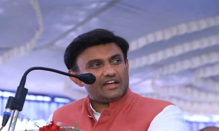 Chikkaballapur: ಕಾರು ಚಾಲಕ ಬಾಬು ಆತ್ಮಹ*ತ್ಯೆ: ಸಂಸದ ಡಾ.ಕೆ.ಸುಧಾಕರ್ ಆರೋಪಿ ನಂ.1 