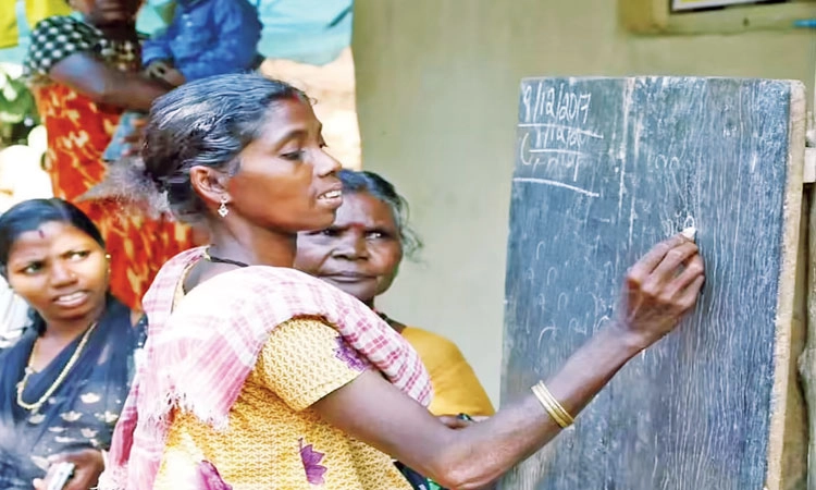 ಡಿಜಿಟಲ್‌ ಯುಗದಲ್ಲಿ ಸಾಕ್ಷರತೆ: ಬದುಕಿನ ಕೌಶಲವೂ ಸುಸ್ಥಿರ ಅಭಿವೃದ್ಧಿಯೂ