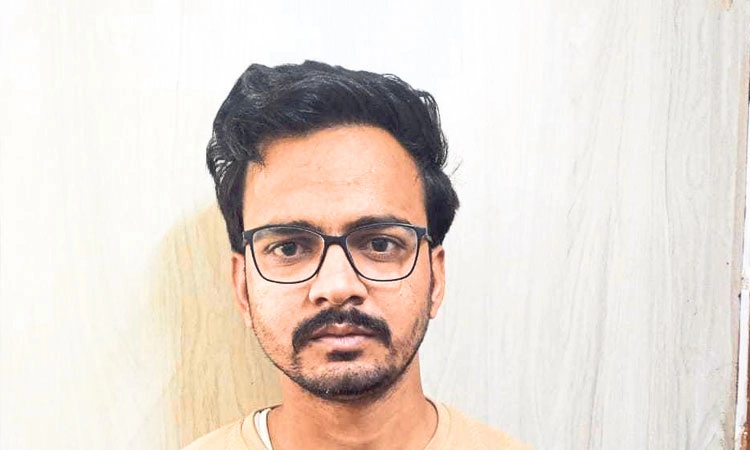 Fraud: 21 ಕ್ಯಾರೆಟ್‌ ಚಿನ್ನವನ್ನು 24 ಕ್ಯಾರೆಟ್‌  ಚಿನ್ನವಾಗಿ ಮಾರ್ಪಡಿಸುವುದಾಗಿ ವಂಚನೆ