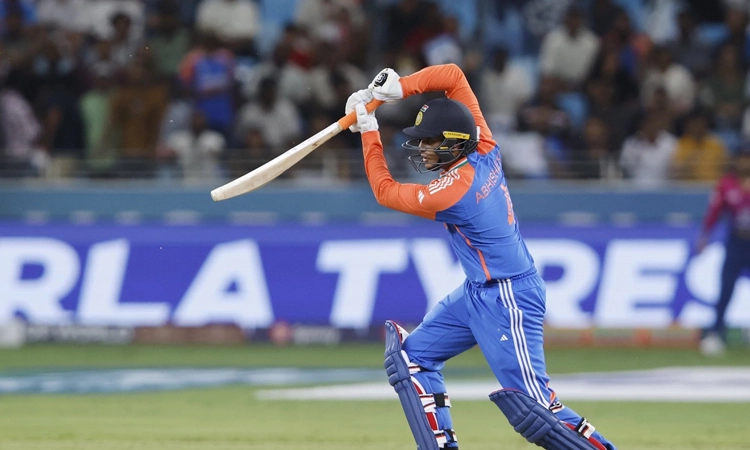 Asia Cup 2025: ಮೊದಲ ಪಂದ್ಯದಲ್ಲೇ ದಾಖಲೆ ಬರೆದ ಅಭಿಷೇಕ್‌ ಶರ್ಮಾ