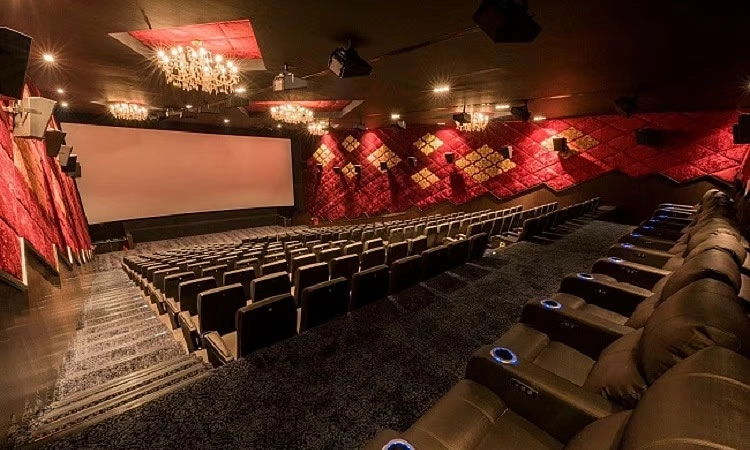 ಚಿತ್ರಮಂದಿರ,ಮಲ್ಟಿಪ್ಲೆಕ್ಸ್‌ ಗಳಲ್ಲಿ ಗರಿಷ್ಠ ಟಿಕೆಟ್ ದರ 200 ರೂ.ನಿಗದಿ: ರಾಜ್ಯ ಸರಕಾರ ಆದೇಶ