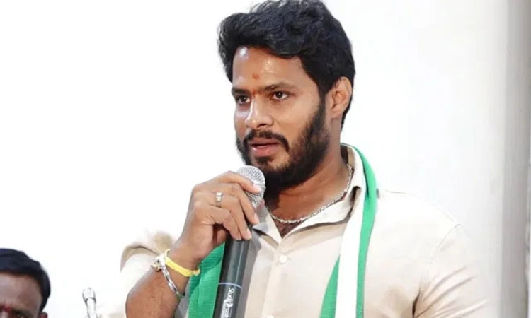 ಮಳೆ ಹಾನಿ; ಸಂತ್ರಸ್ತರ ಅಳಲು ಆಲಿಸಲು ನಿಖಿಲ್ ಕುಮಾರಸ್ವಾಮಿ ಪ್ರವಾಸ