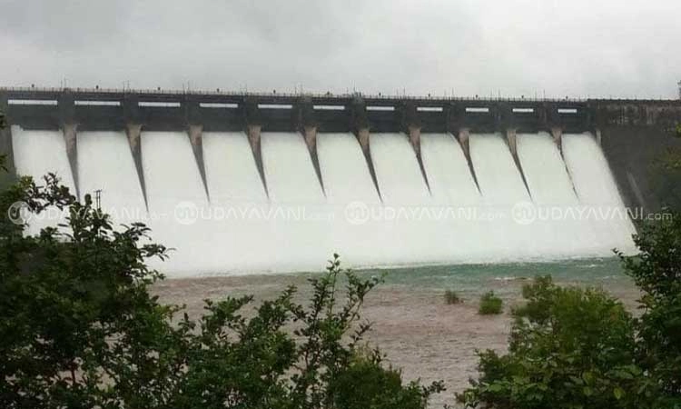 Shivamogga: ಲಿಂಗನಮಕ್ಕಿ ಜಲಾಶಯದಿಂದ 15 ಸಾವಿರ ಕ್ಯೂಸೆಕ್‌ ನೀರು ನದಿಗೆ