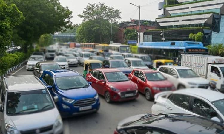 20 ವರ್ಷ ಹಳೆ ವಾಹನ ನೋಂದಣಿ ನವೀಕರಣ ಶುಲ್ಕ ದುಪ್ಪಟ್ಟು ಹೆಚ್ಚಳ