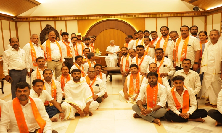 ಬೆಂಗಳೂರಿನ ವಕೀಲರ ನಿಯೋಗ ಧರ್ಮಸ್ಥಳ ಭೇಟಿ; ಆಧಾರ ರಹಿತ ಅಪಪ್ರಚಾರದ ವಿರುದ್ಧ ಖಂಡನೆ
