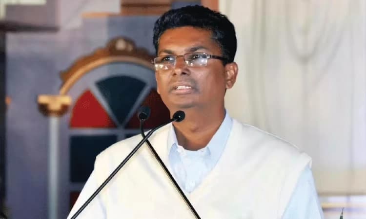 ಮಲ್ಲಿಕಾರ್ಜುನ ಖರ್ಗೆ ರಾಜ್ಯಕ್ಕೆ ಬಂದರೆ ದಿಲ್ಲಿಗೆ ಯಾರು?