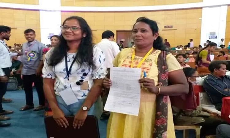 Tamil Nadu; ಒಟ್ಟಿಗೆ ನೀಟ್‌ ಪಾಸ್‌ ಮಾಡಿದ ತಾಯಿ-ಮಗಳು!