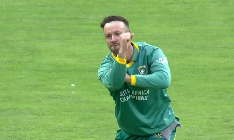 WCL 2025: ಅದ್ಭುತ ಫೀಲ್ಡಿಂಗ್‌ ನಿಂದ ರೋಚಕ ಜಯ ತಂದಿತ್ತ ಎಬಿಡಿ; ದ.ಆಫಿಕಾ ಫೈನಲ್‌ ಗೆ