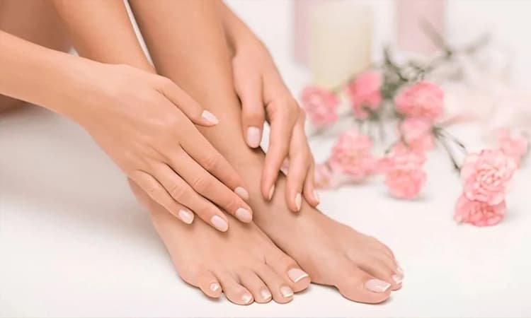 Natural Pedicure: ಮನೆಯಲ್ಲಿ ಲಭ್ಯವಿರುವ ಸಾಮಗ್ರಿ ಬಳಸಿ ಪೆಡಿಕ್ಯೂರ್ ಮಾಡುವ ಸರಳ ವಿಧಾನ