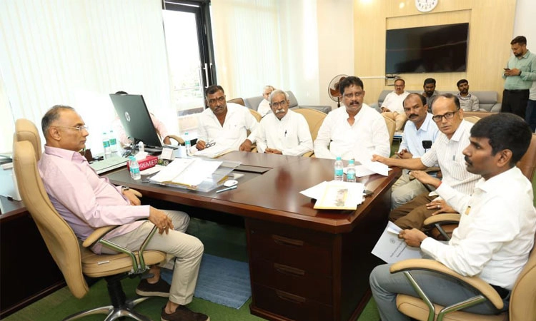 Mangaluru: ವೆನ್ಲಾಕ್ ನಲ್ಲಿ ಪ್ರತ್ಯೇಕ ಪೊಲೀಸ್‌ ಹೊರ ಠಾಣೆ: ಉಸ್ತುವಾರಿ ಸಚಿವರ ಸೂಚನೆ