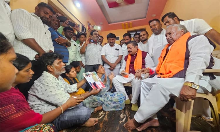 ಹಿಂದೂ ಯುವಕ ಮುಸ್ಲಿಂ ಯುವತಿಯನ್ನು ಮದುವೆಯಾದರೆ 5 ಲಕ್ಷ ರೂ.: ಯತ್ನಾಳ್