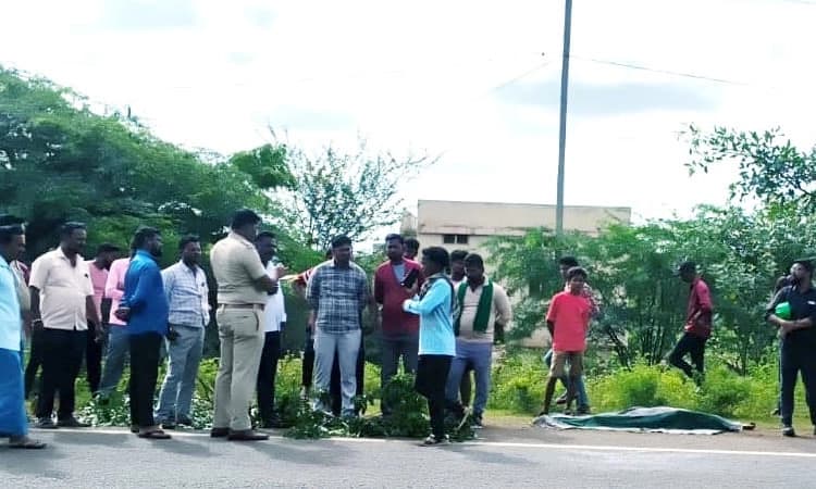 Kulageri Cross: ಅಪರಿಚಿತ ವಾಹನ ಡಿಕ್ಕಿ ಹೊಡೆದು ಪಾದಚಾರಿ ಸಾ*ವು