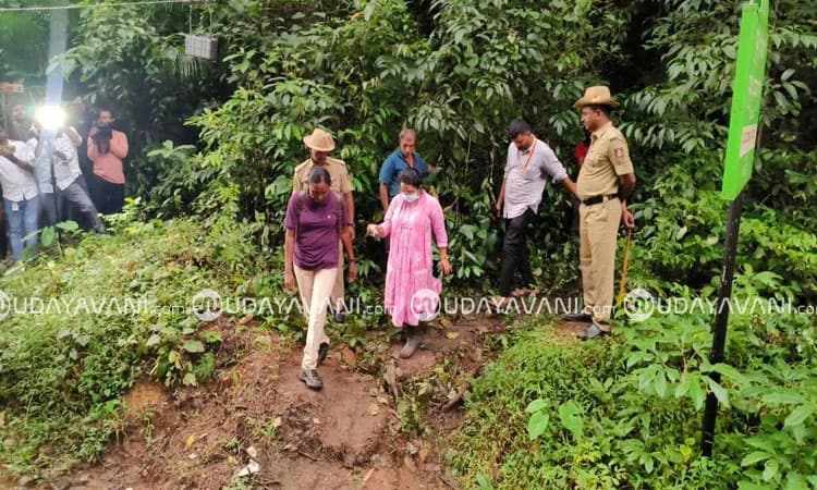 ಧರ್ಮಸ್ಥಳ ಪ್ರಕರಣ: ಎಸ್ ಐಟಿ ಕಾರ್ಯಾಚರಣೆ ವೇಳೆ ಹೊಸ ಸ್ಥಳದಲ್ಲಿ ವ್ಯಕ್ತಿಯ ಕಳೇಬರ ಪತ್ತೆ