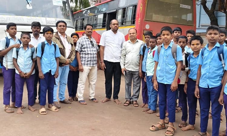 ಶಿಕ್ಷಣಕ್ಕೆ ಅಡ್ಡಿಯಾಗದ ಬಸ್ ಮುಷ್ಕರ:ಎಲ್ಲಾ ವಿದ್ಯಾರ್ಥಿಗಳನ್ನು ಶಾಲೆಗೆ ಸೇರಿಸಿದ ಅಧಿಕಾರಿಗಳು