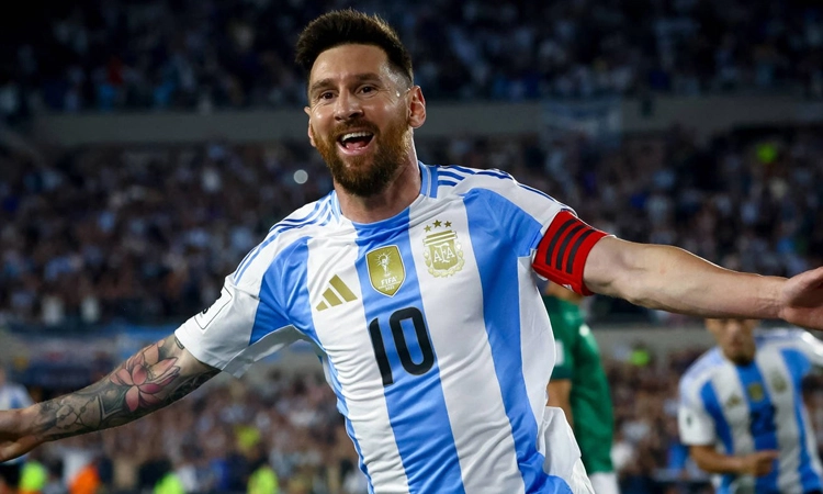 Messi: ಭಾರತದಲ್ಲಿ ರೋಹಿತ್-ಸಚಿನ್‌ ಜತೆ ಕ್ರಿಕೆಟ್‌ ಆಡಲಿದ್ದಾರೆ ಫುಟ್‌ಬಾಲ್ ದಿಗ್ಗಜ ಮೆಸ್ಸಿ