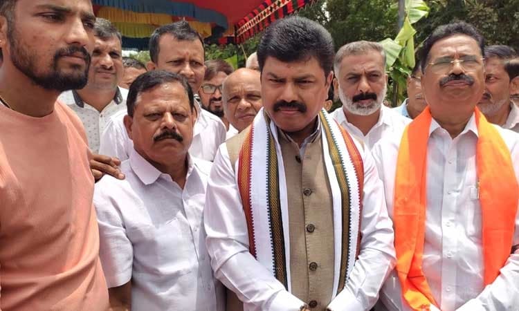 ಯಶವಂತಪುರ ತಾಳಗುಪ್ಪ ವಿಶೇಷ ರೈಲು ಇನ್ನೂ 3 ತಿಂಗಳು ಮುಂದುವರೆಯಲಿದೆ: ಬಿ.ವೈ ರಾಘವೇಂದ್ರ