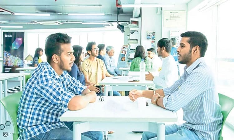 IIT Palakkad: ಪುಸ್ತಕದ ಬದಲು ಬದುಕಿನ ಪಾಠ ಕಲಿಸುವ ಮಾನವ ಗ್ರಂಥಾಲಯ!