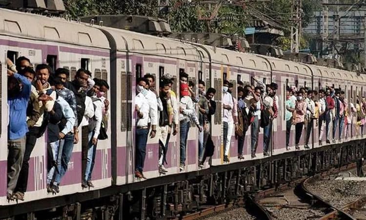 ಮುಂಬಯಿ ಸ್ಥಳೀಯ ರೈಲಿಗೂ ಅಪಘಾತ ತಡೆ ಕವಚ ವ್ಯವಸ್ಥೆ