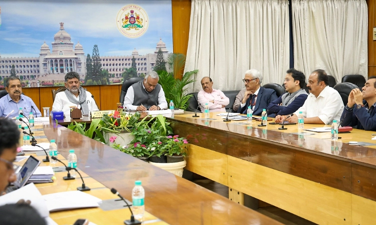 CM Shivakumar seeks NITI Aayog's help for Karnataka's due funds, backs 'second Bengaluru' plan