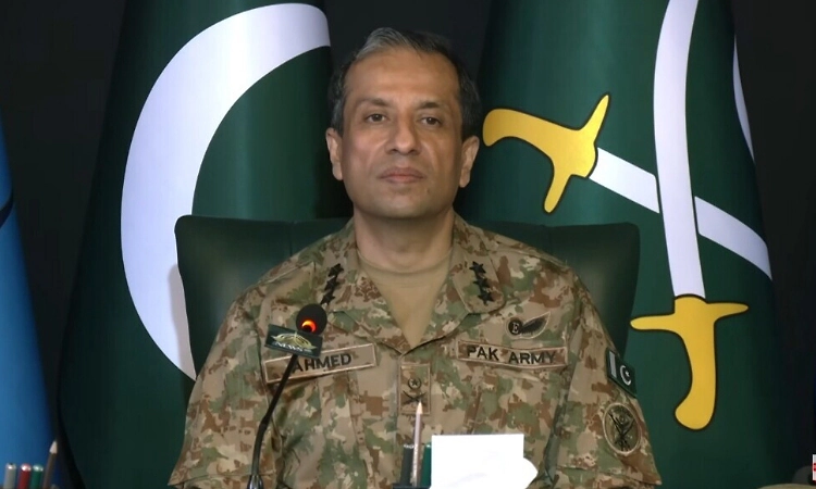 Pakistani army general confirms presence of his country's troops in Saudi Arabia