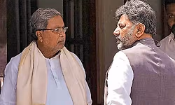 ಸಿಎಂ ಕುರ್ಚಿ ಕದನದ ಮಧ್ಯೆ ದಿಲ್ಲಿಯತ್ತ ಸಿದ್ದು, ಡಿಕೆಶಿ