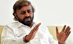 Crop insurance scheme: ಶ್ವೇತಪತ್ರ ಹೊರಡಿಸಲು ಖಂಡ್ರೆ ಆಗ್ರಹ