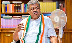ಸ್ಟಿಂಗ್ ಆಪರೇಷನ್ ಪಿತಾಮಹ ನರೇಂದ್ರ ಮೋದಿ: ಬಿ.ಕೆ ಹರಿಪ್ರಸಾದ್