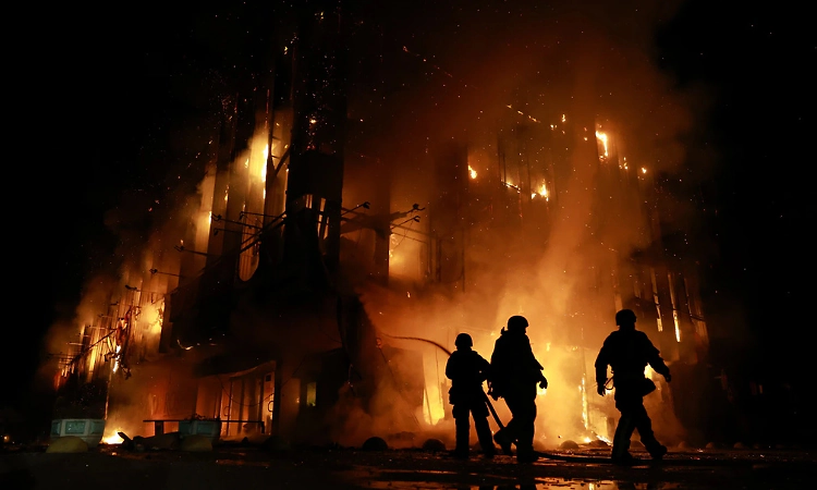 Ukraine fires nearly 900 drones at Russia as Kyiv braces for expected huge aerial attack