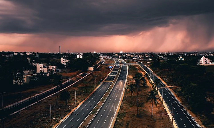 NHAI to transform 1033 National Highway helpline with new technology