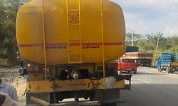 ಗುಂಡ್ಲುಪೇಟೆ: ಟ್ಯಾಂಕರ್ ಹರಿದು ತಲೆ ಛಿದ್ರಗೊಂಡು ಬೈಕ್ ಸವಾರ ದುರ್ಮರಣ