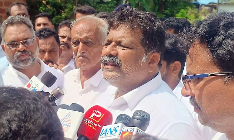Mankal Vaidya says all 136 Congress MLAs will abide by party high command’s decision on Karnataka CM selection
