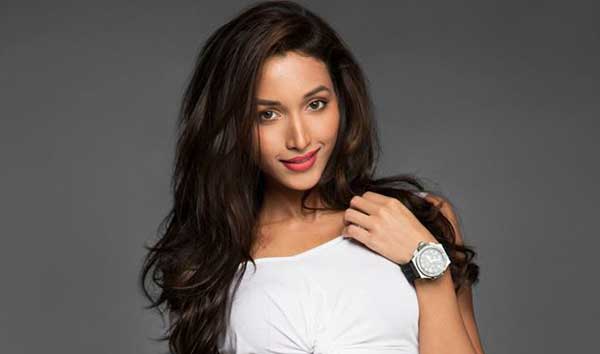 bal-Srinidhi-Shetty-(1).jpg