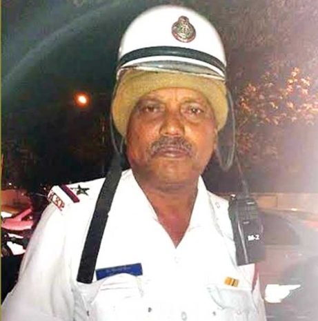 NARYAN-SWAMY-tyrafic-police.jpg