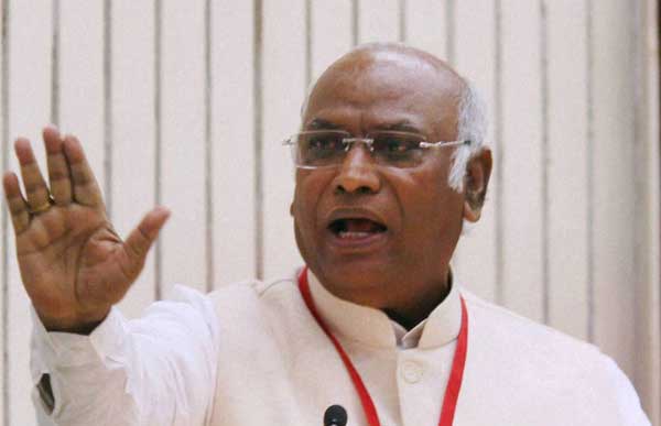 Mallikarjun-Kharge-pac.jpg