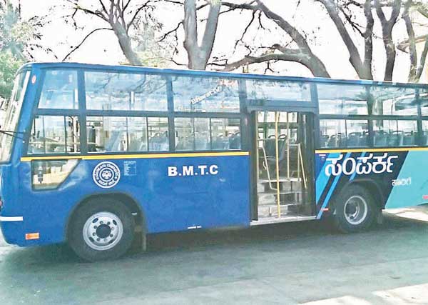 metro-feeder-bmtc-buses.jpg