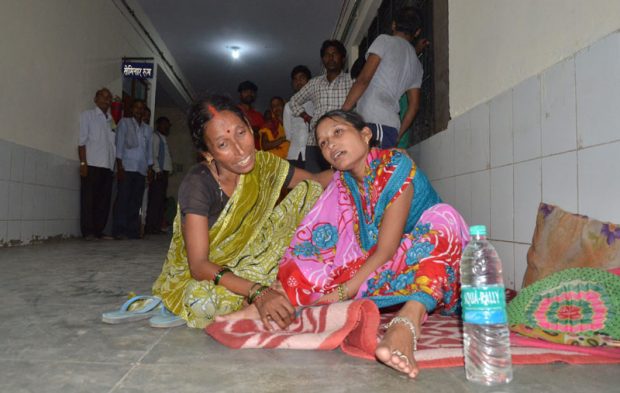 30-children-die-in-Gorakhpu.jpg