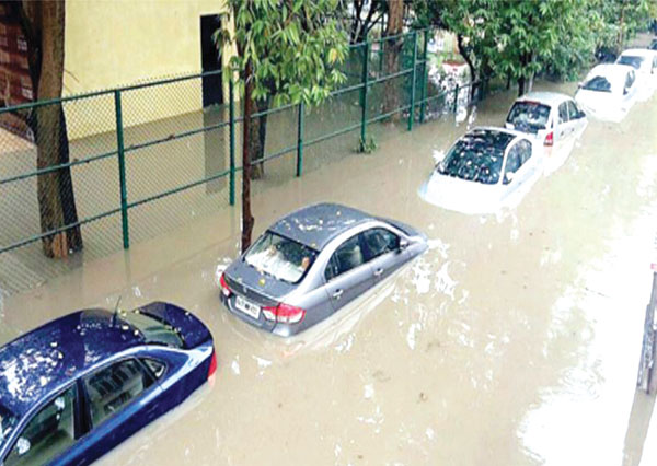 rain-800crore.jpg