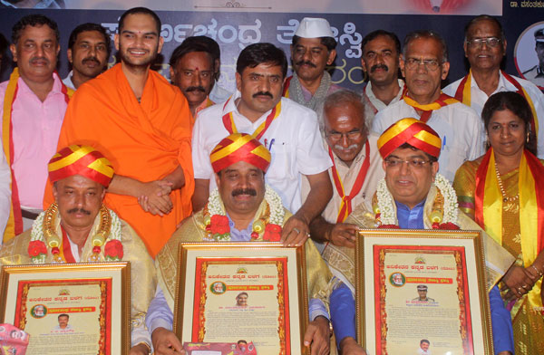 tejasvi-award.jpg