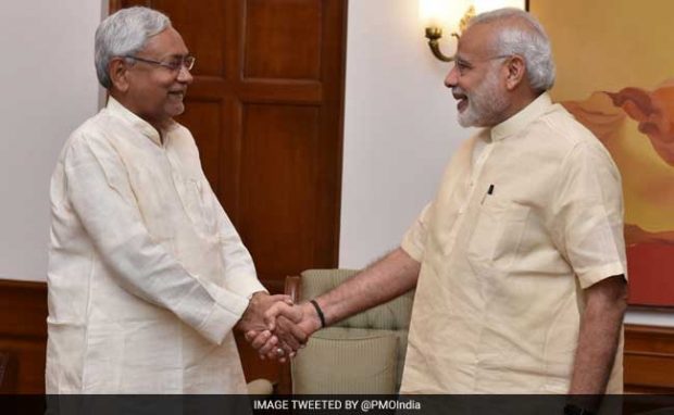 Nitish-Modi-700.jpg