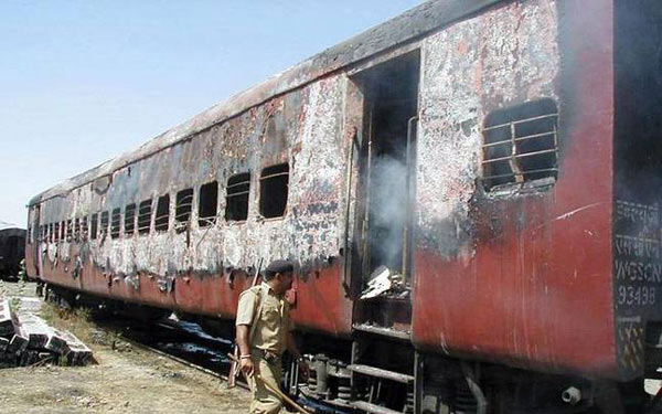 godhra-coach.jpg