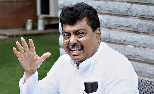 Minister-MB-Patil-201812.jpg