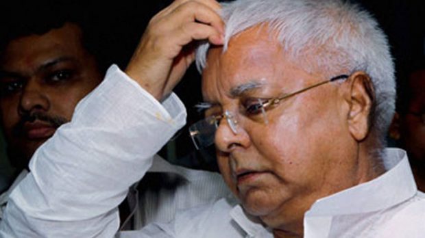 Lalu-head-cratch-700.jpg